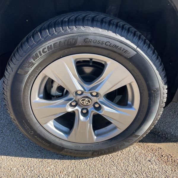 Used 2023 Toyota RAV4 XLE image 18