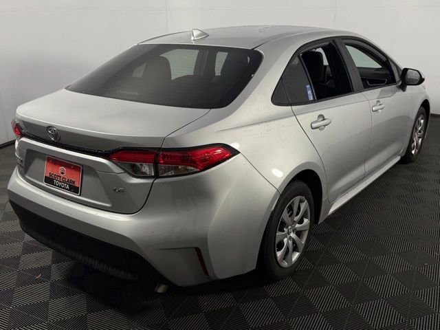 Used 2026 Toyota Corolla LE FWD image 8