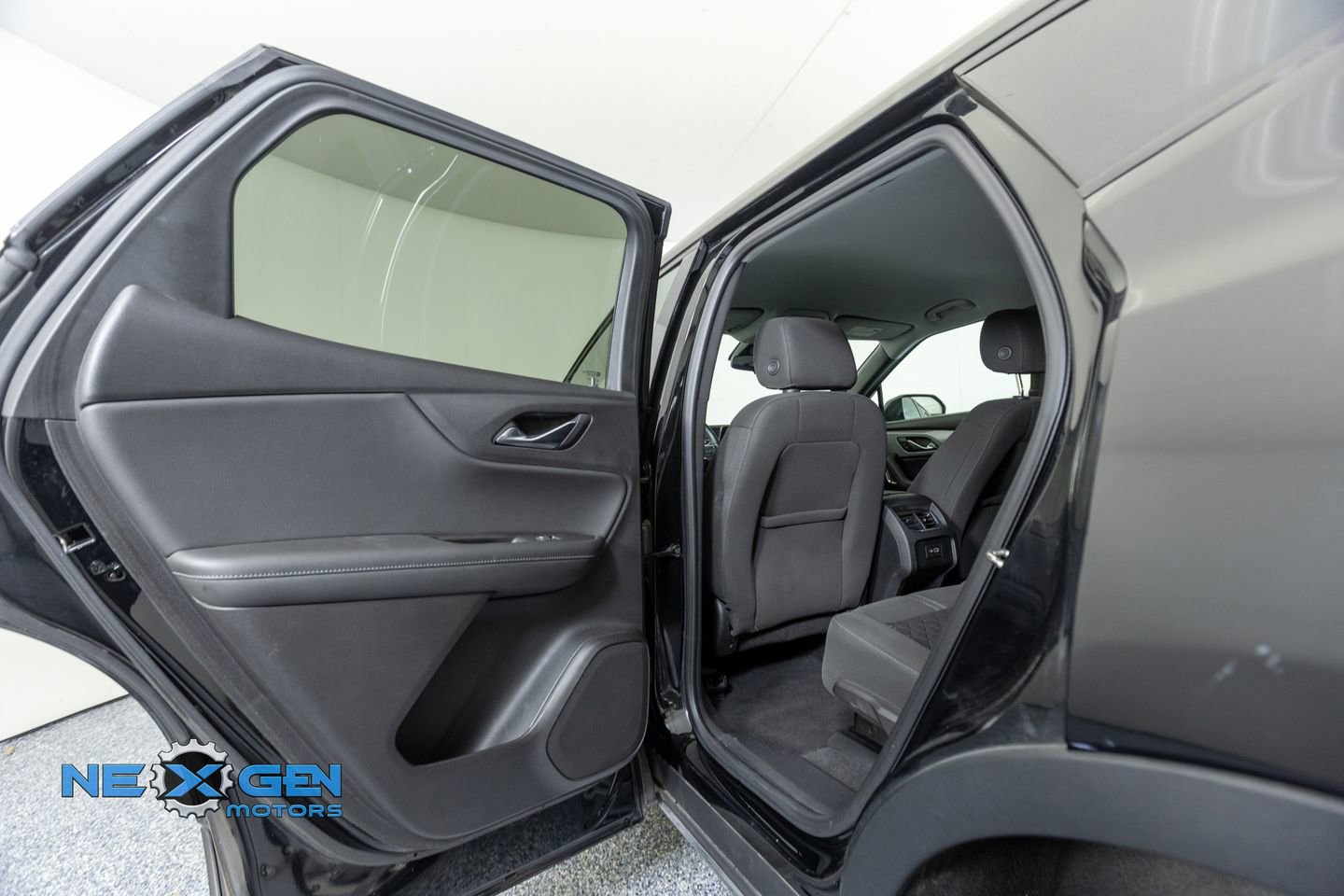 Used 2020 Chevrolet Blazer LT image 23