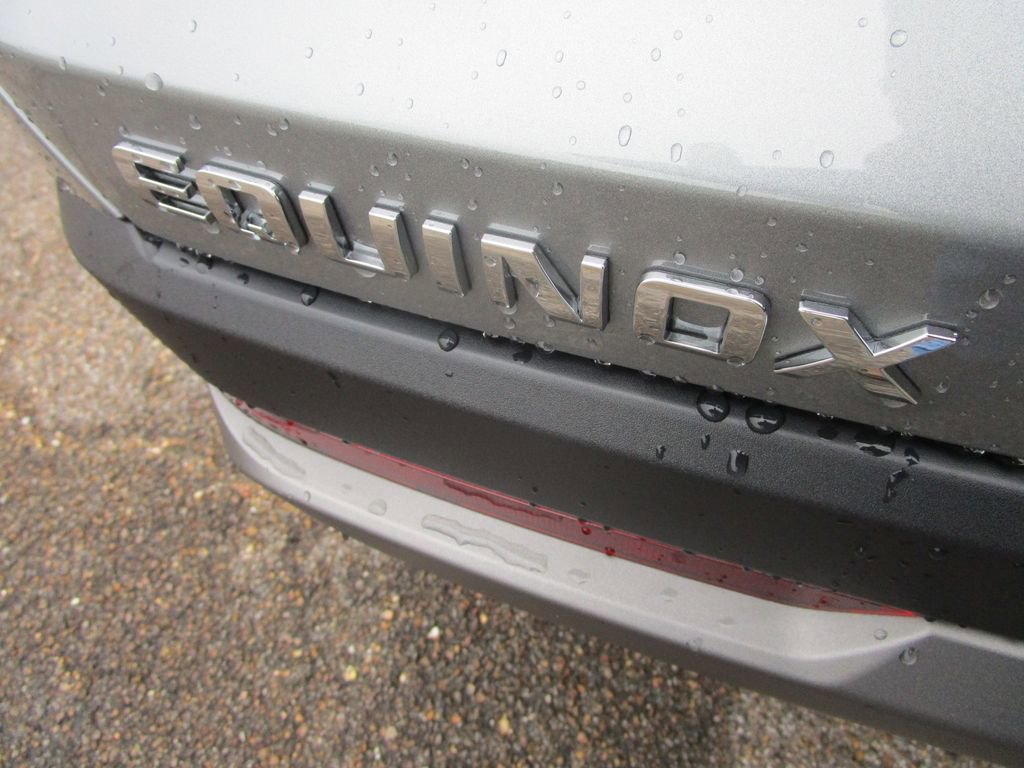 New 2026 Chevrolet Equinox LT w/ Convenience Package II image 9