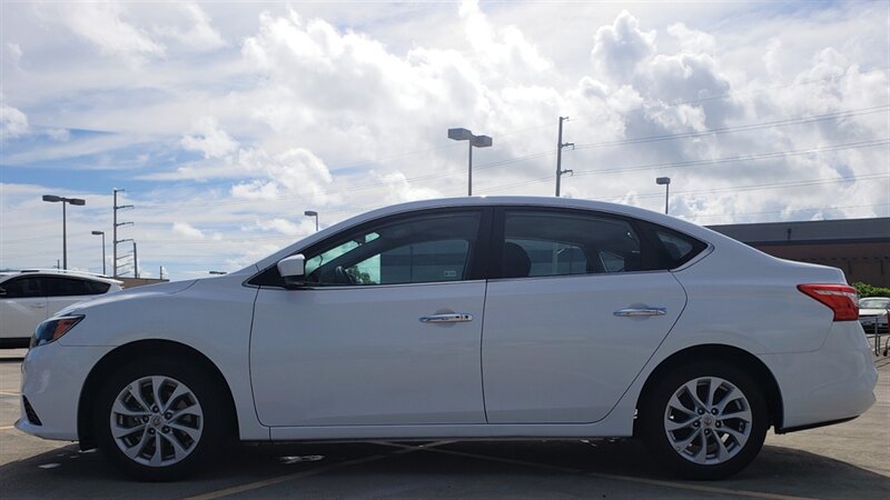 Used 2018 Nissan Sentra SV FWD image 2