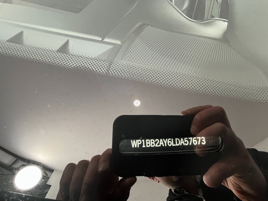 Used 2020 Porsche Cayenne S image 32