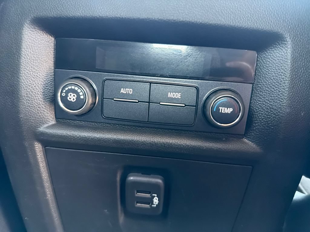 Used 2019 Chevrolet Traverse LT AWD/4WD image 26