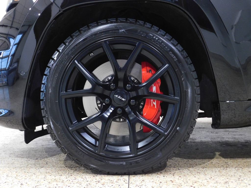 Used 2021 Jeep Grand Cherokee SRT image 21