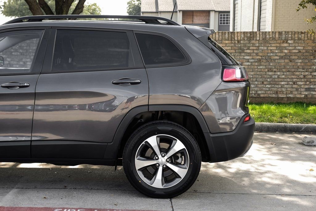 Used 2022 Jeep Cherokee Limited image 22