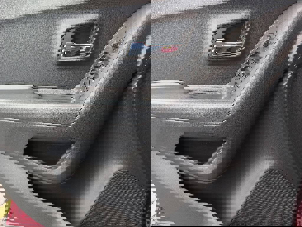 Certified 2022 Chevrolet Trax LT w/ Sport Edition image 15