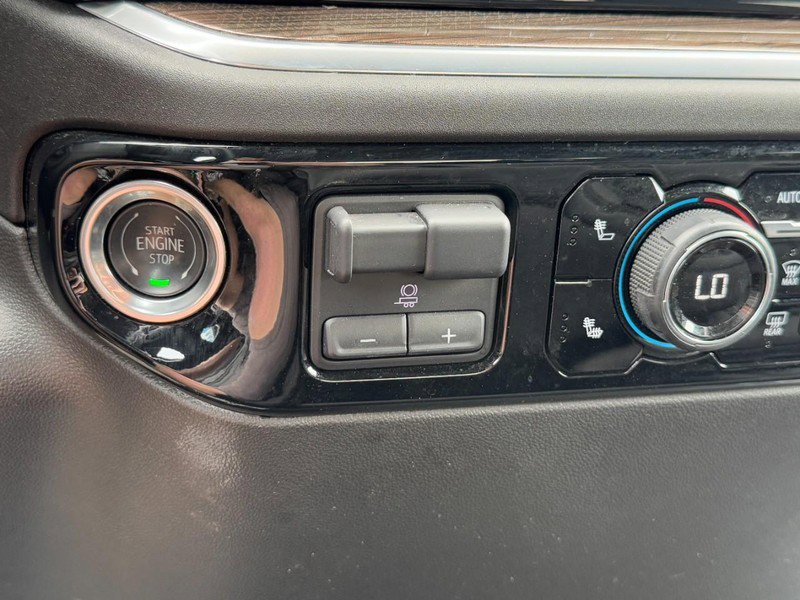 Used 2025 Chevrolet Silverado 2500 LT w/ Safety Package AWD/4WD image 19