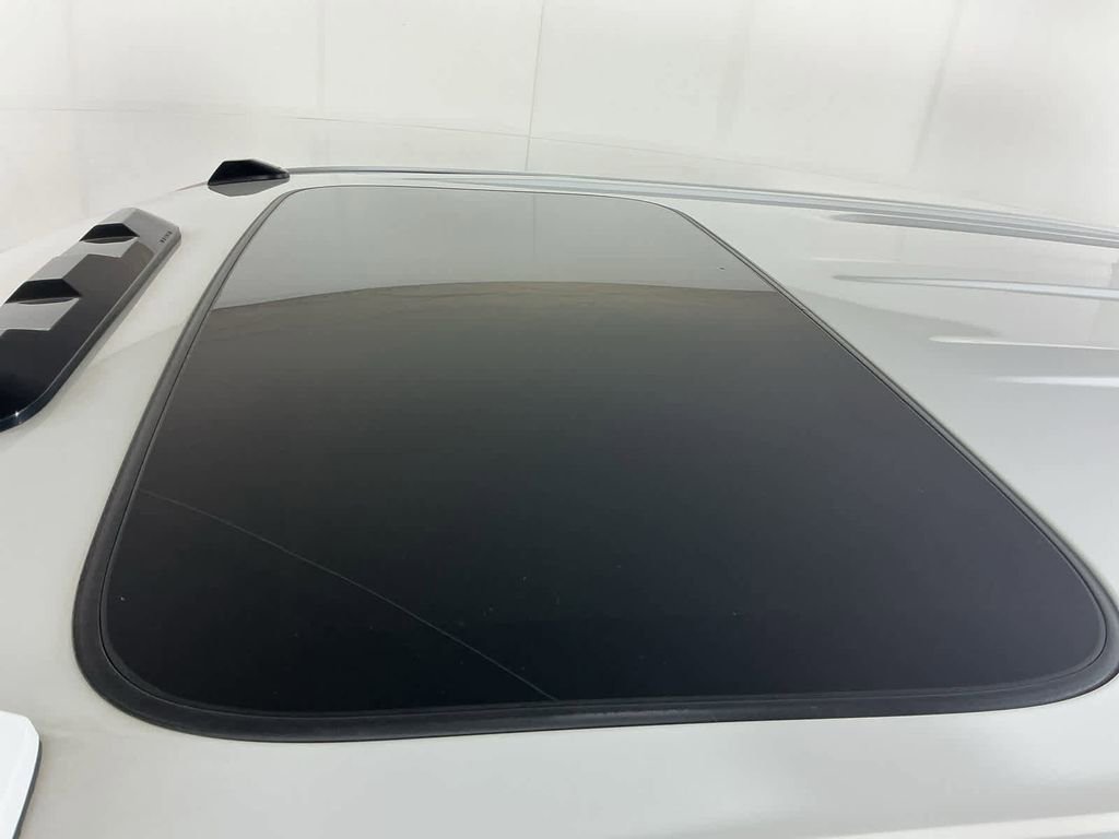 Used 2024 Chevrolet Silverado 2500 LTZ w/ LTZ Convenience Package image 15