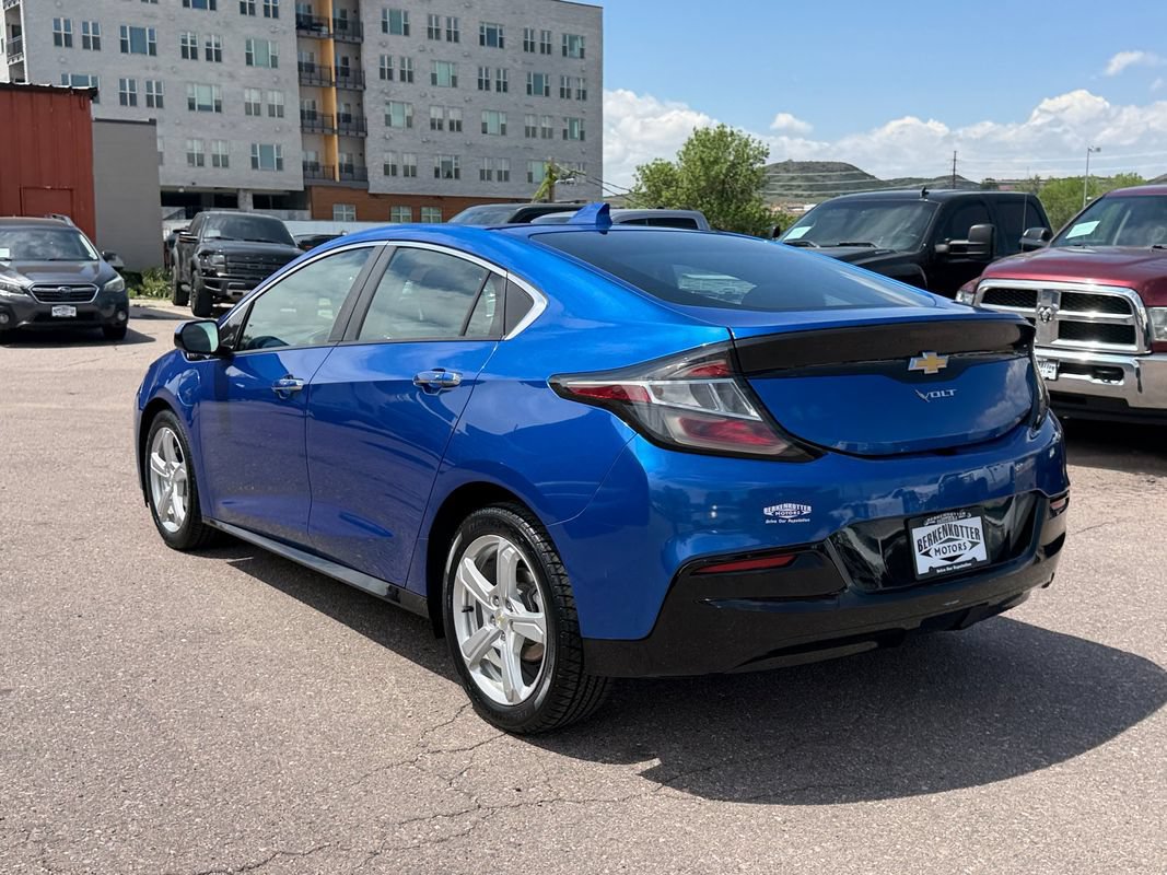 Used 2016 Chevrolet Volt LT w/ Comfort Package FWD image 5