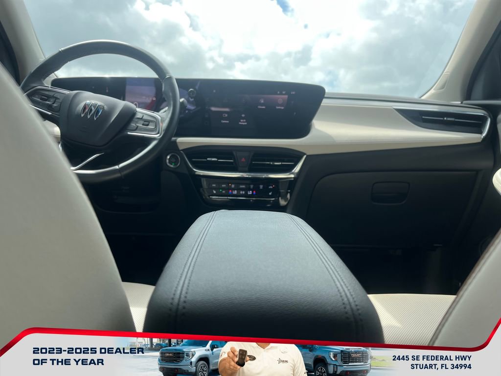 Used 2025 Buick Encore GX Avenir w/ Avenir Technology Package image 14