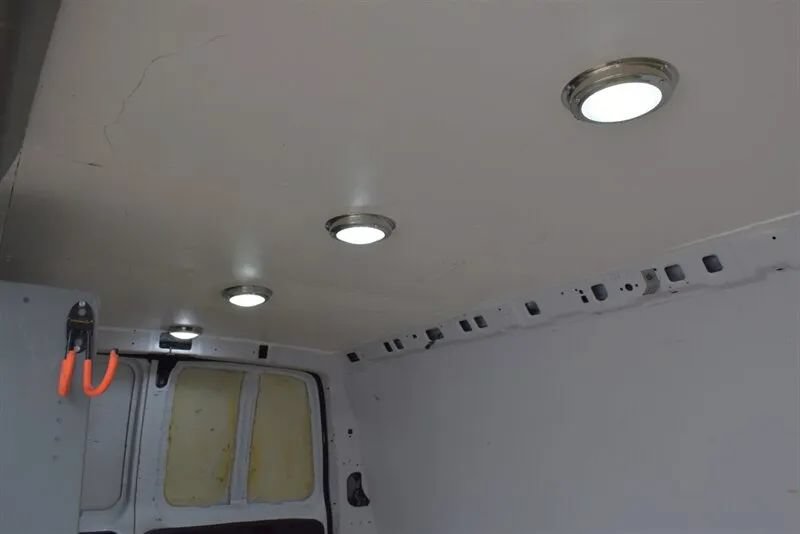 Used 2006 Chevrolet Express 3500 RWD image 23