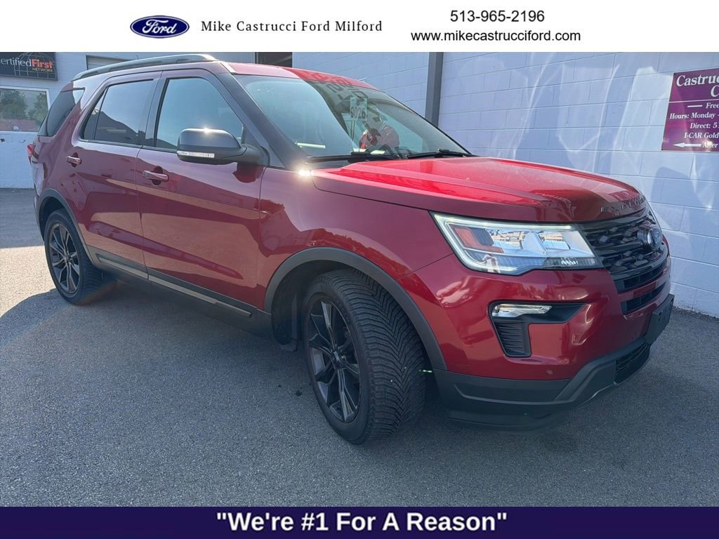 Used 2018 Ford Explorer XLT w/ Equipment Group 202A FWD image 2