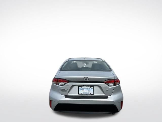 Used 2024 Toyota Corolla LE FWD image 15