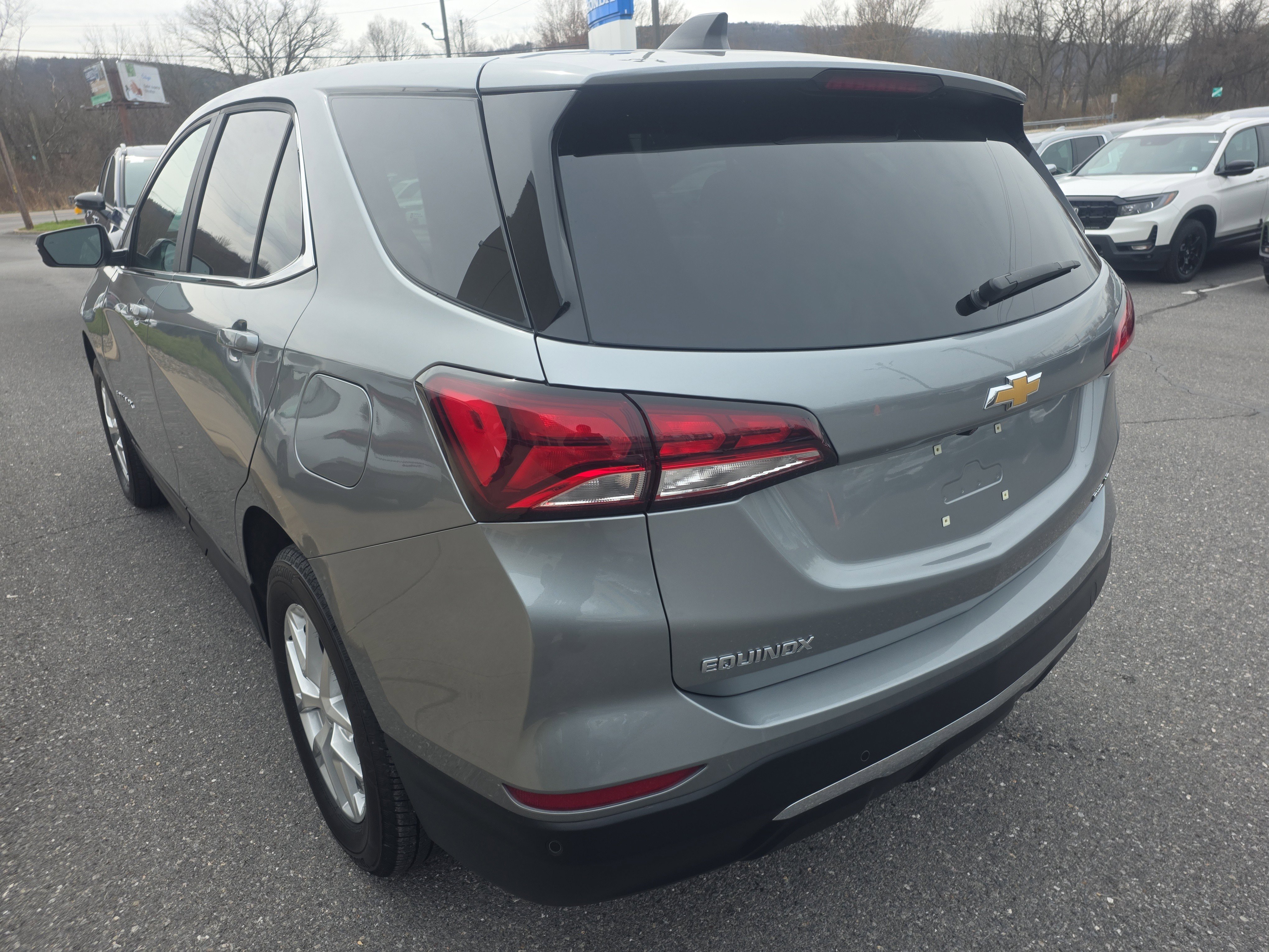 Used 2023 Chevrolet Equinox LT image 7