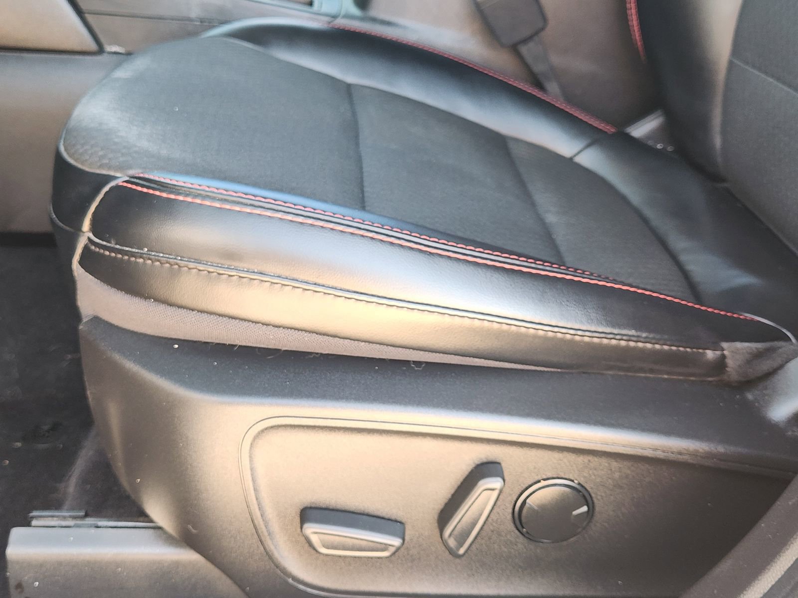 Used 2023 Ford Escape ST-Line w/ Tech Pack #1 image 26