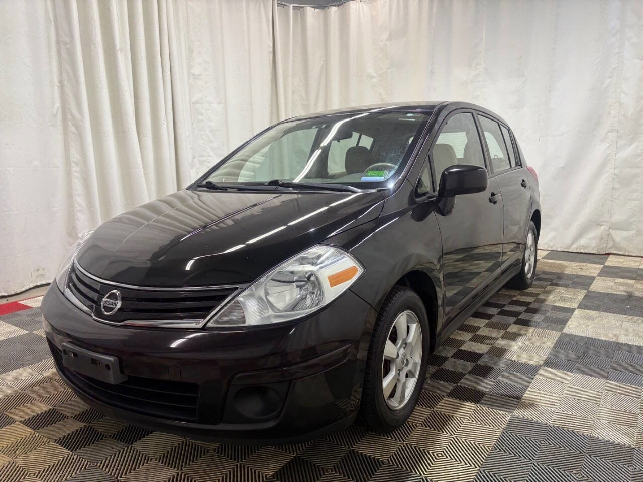Used 2012 Nissan Versa 1.8 S w/ Special Edition Pkg image 2