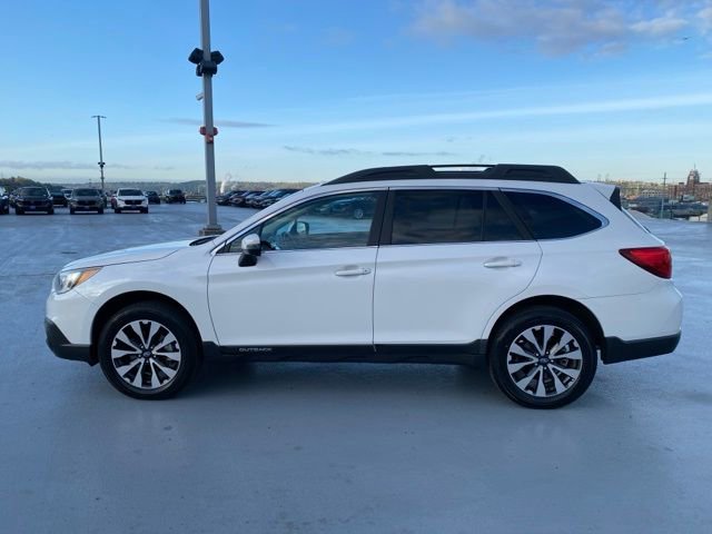Used 2017 Subaru Outback 2.5i Limited image 5