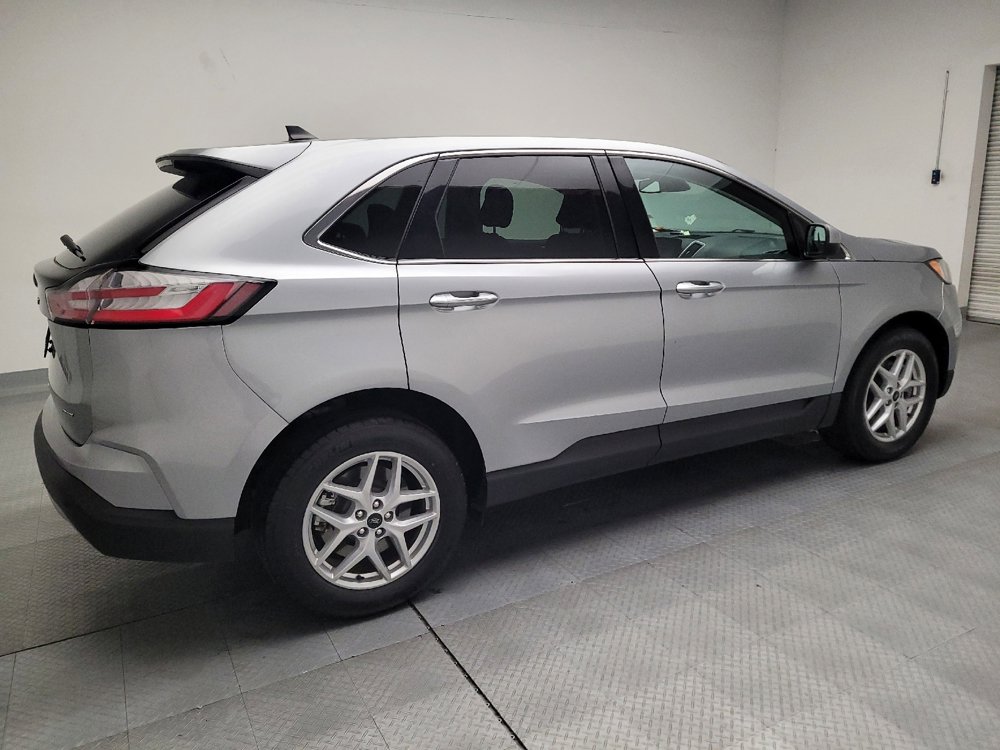 Used 2024 Ford Edge SEL image 10