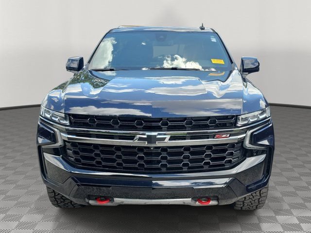 Used 2022 Chevrolet Tahoe Z71 w/ Luxury Package AWD/4WD image 2
