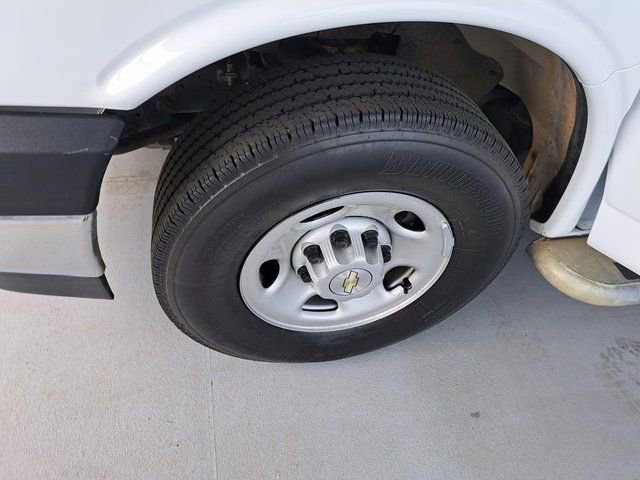 Used 2024 Chevrolet Express 2500 w/ Driver Convenience Package image 26