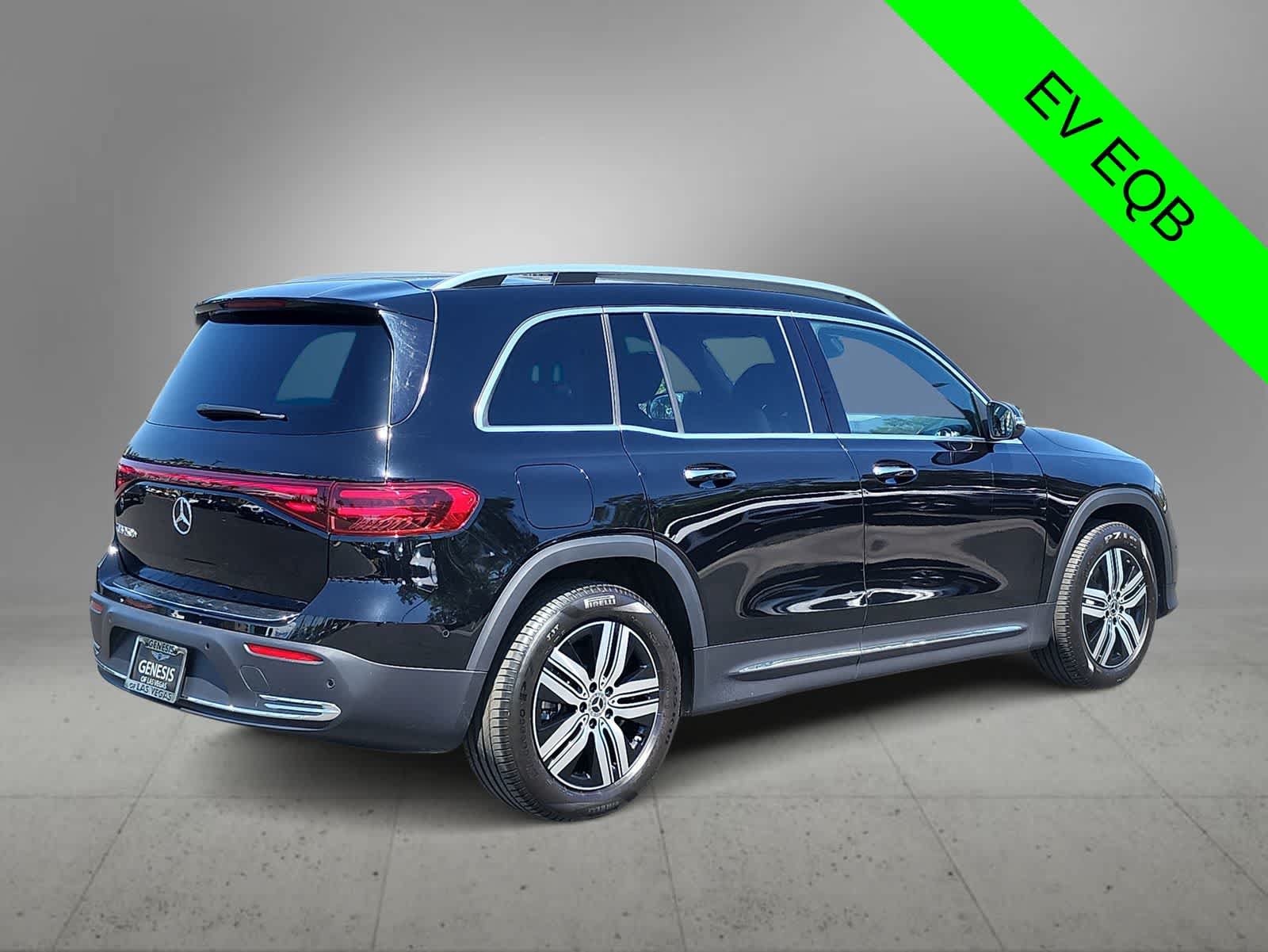 Used 2025 Mercedes-Benz EQB 250+ image 8
