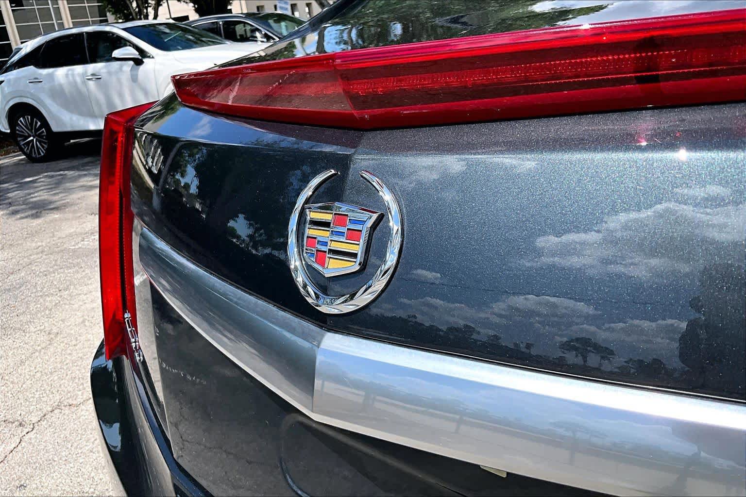 Used 2013 Cadillac XTS Luxury w/ Driver Awareness Package AWD/4WD image 31