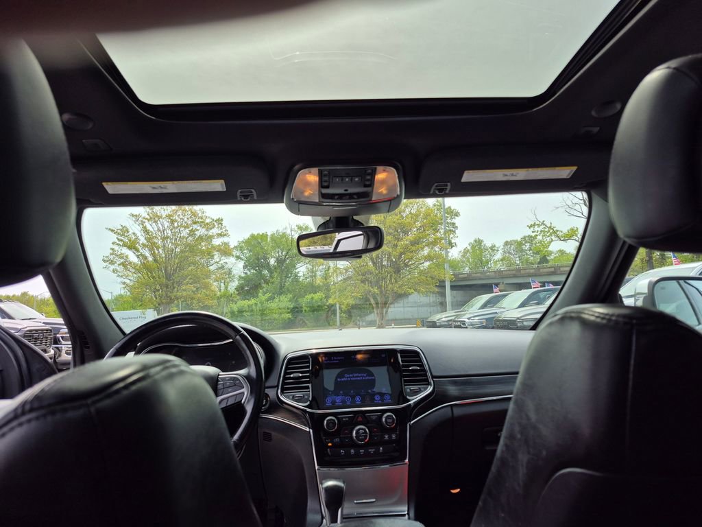 Used 2020 Jeep Grand Cherokee Limited w/ Luxury Group II AWD/4WD image 16