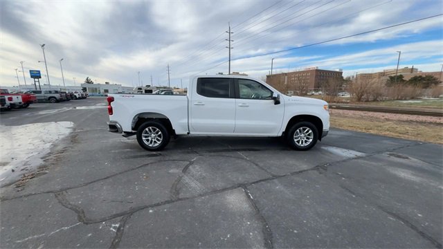 Used 2022 Chevrolet Silverado 1500 LT image 9