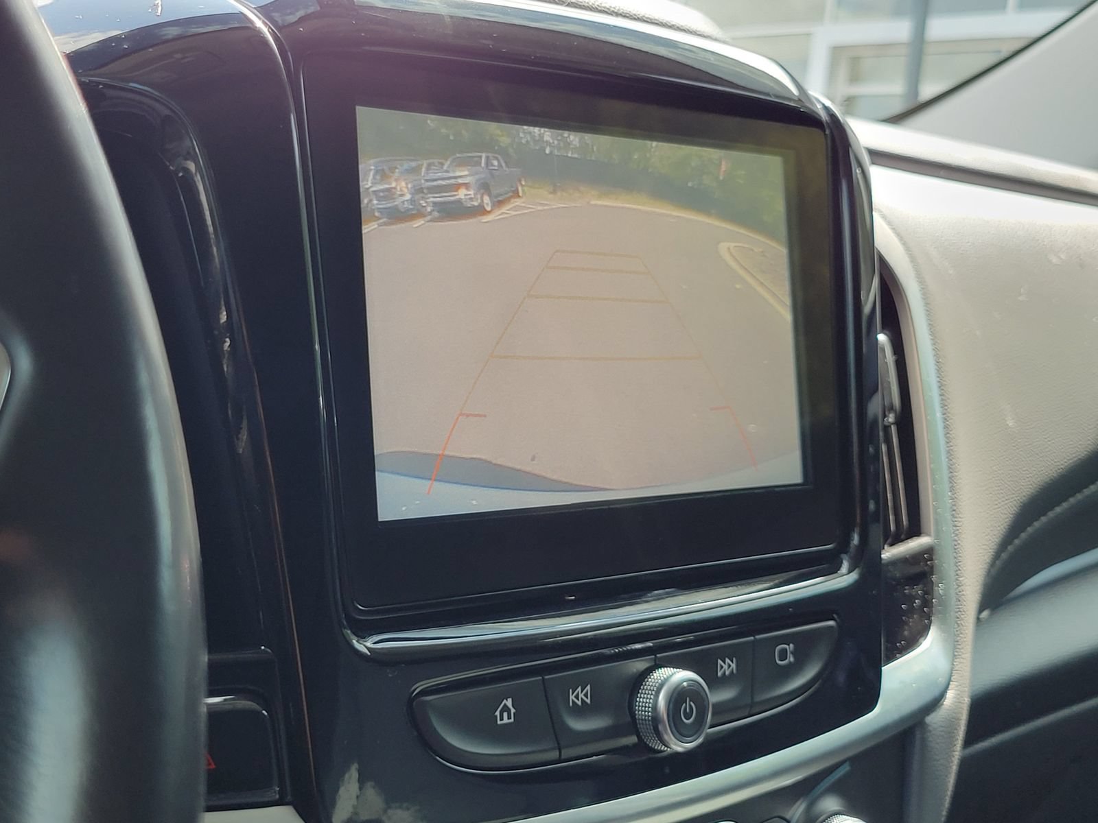 Used 2019 Chevrolet Traverse LT w/ LPO, Floor Liner Package AWD/4WD image 21