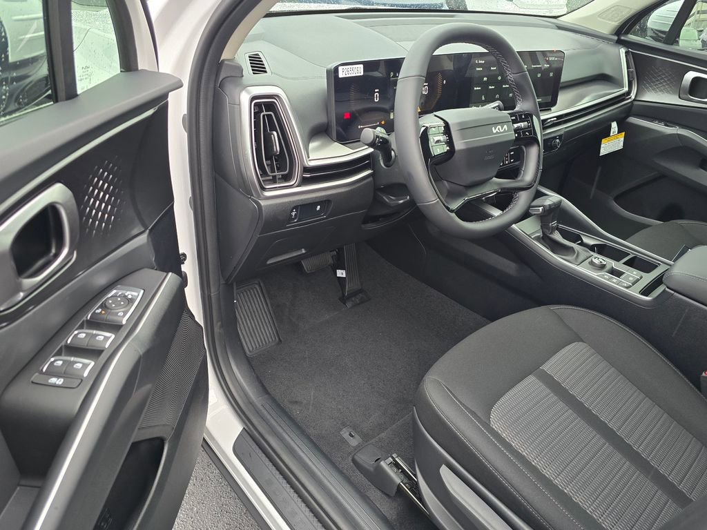 New 2026 Kia Sorento LX FWD image 9