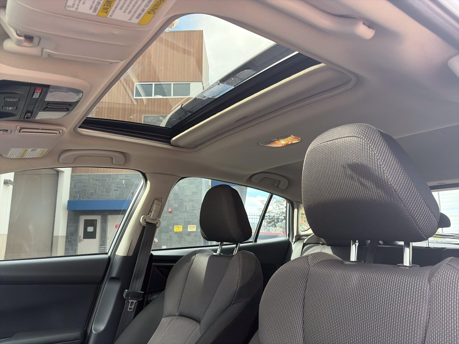 Used 2020 Subaru Impreza 2.0i Premium AWD/4WD image 32