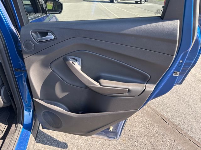 Used 2017 Ford Escape SE w/ Equipment Group 201A image 16