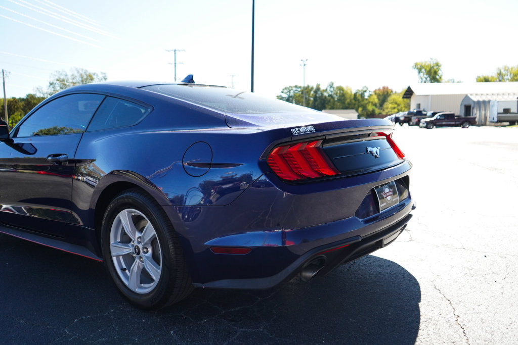 Used 2020 Ford Mustang Coupe RWD image 20