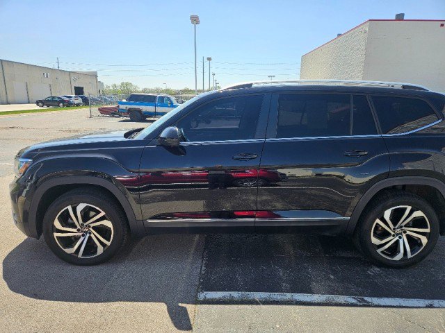 Certified 2023 Volkswagen Atlas SEL AWD/4WD image 1