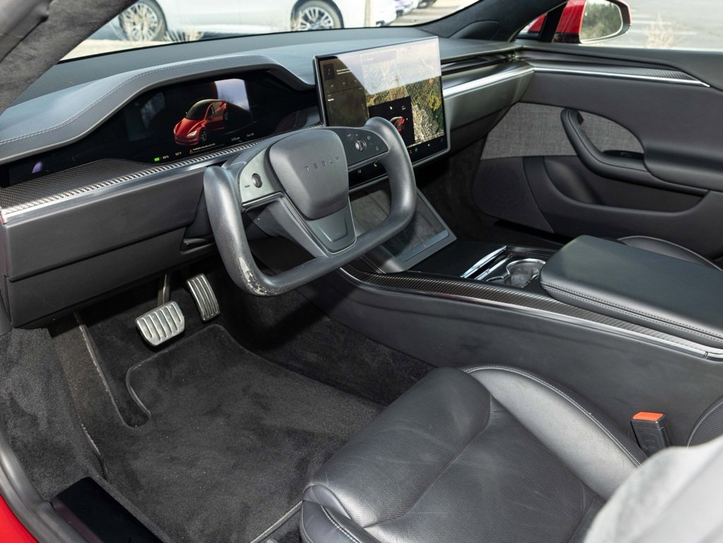 Used 2022 Tesla Model S Plaid image 2
