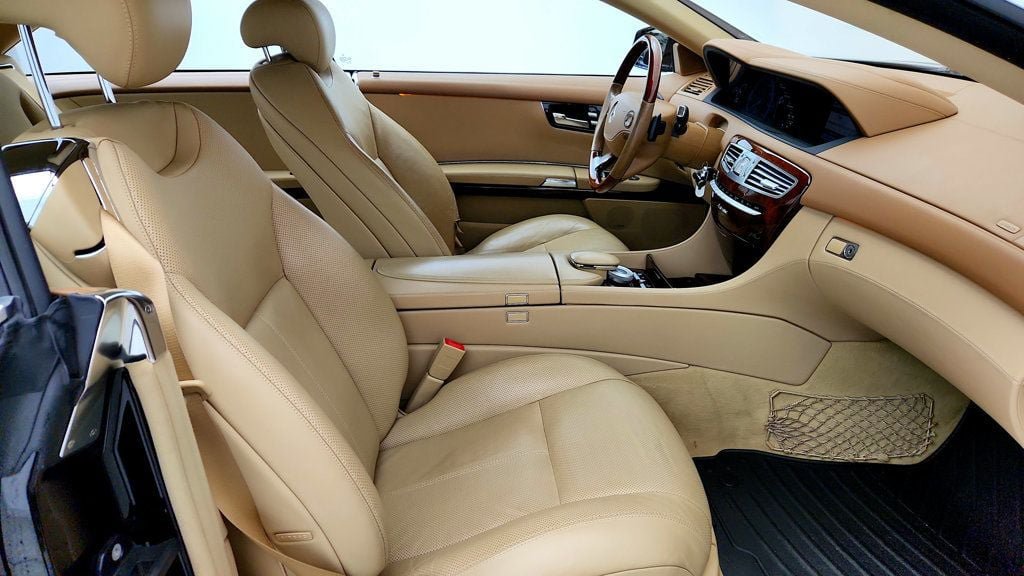 Used 2010 Mercedes-Benz CL 550 4MATIC image 23