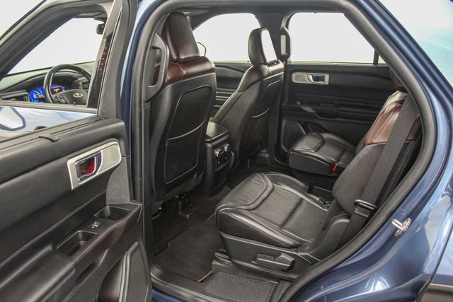 Used 2020 Ford Explorer Platinum w/ Premium Technology Package AWD/4WD image 19