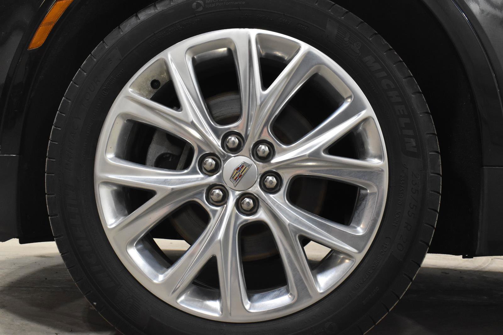 Used 2018 Cadillac XT5 Luxury w/ Driver Awareness Package image 27