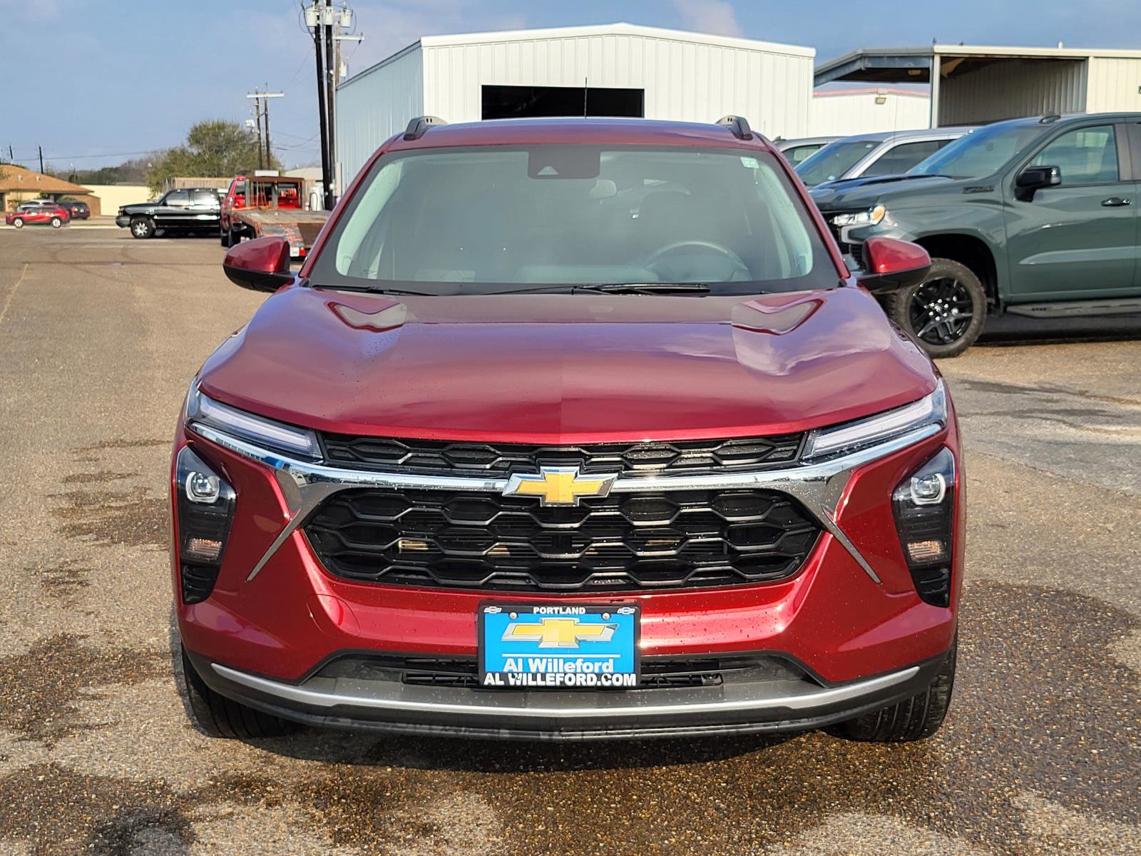 Used 2025 Chevrolet Trax LT w/ LT Convenience Package image 8