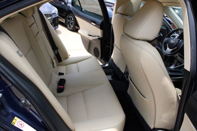 Used 2015 Lexus IS 250 RWD image 45