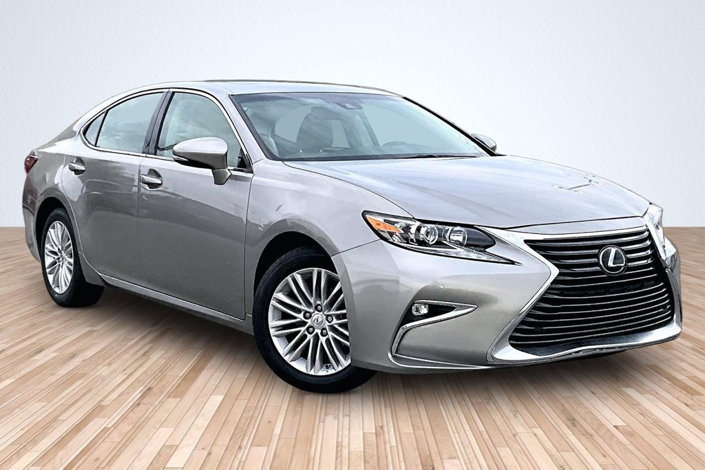 Used 2017 Lexus ES 350 w/ Premium Package FWD image 9