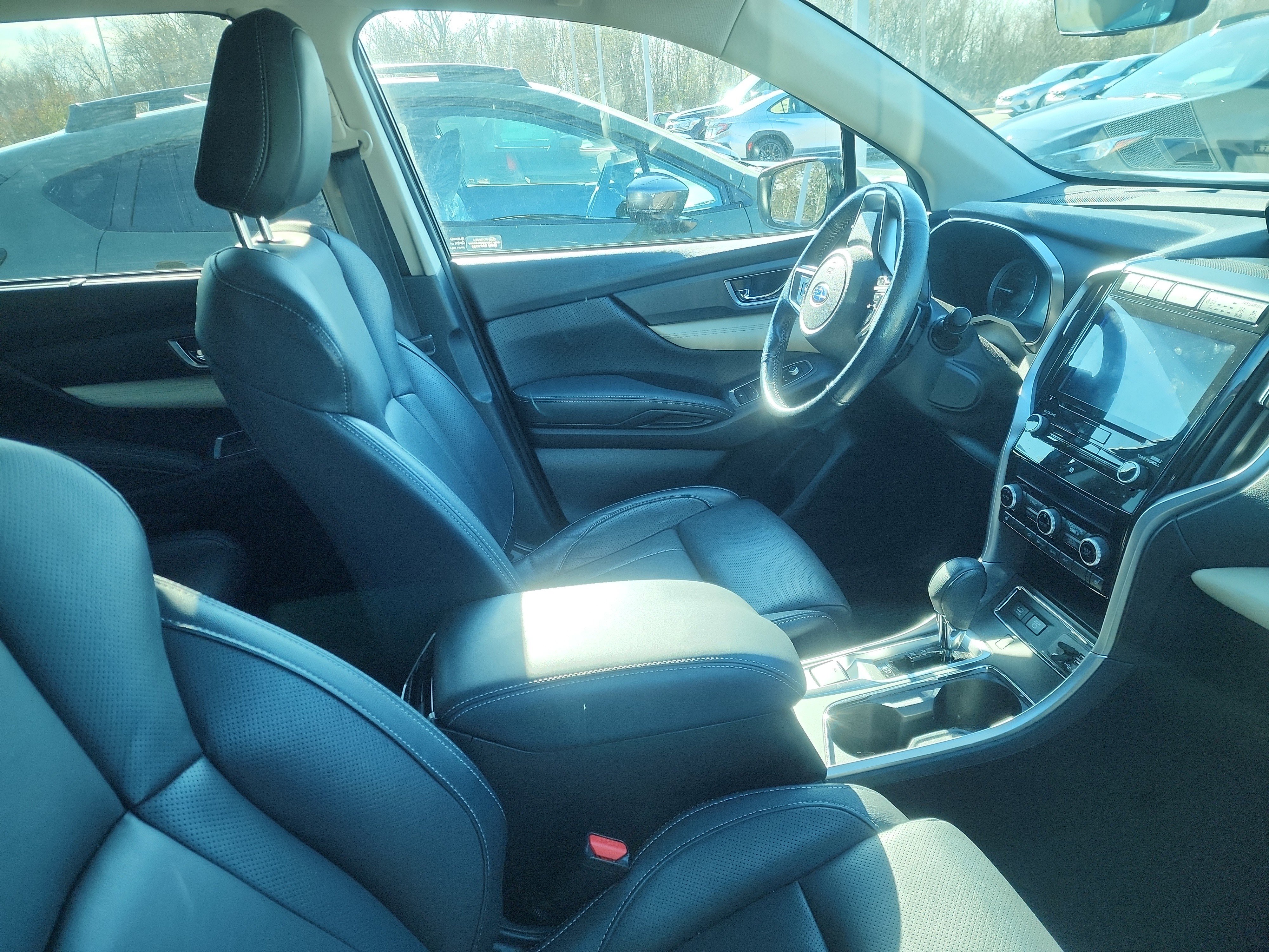 Used 2022 Subaru Ascent Limited image 8