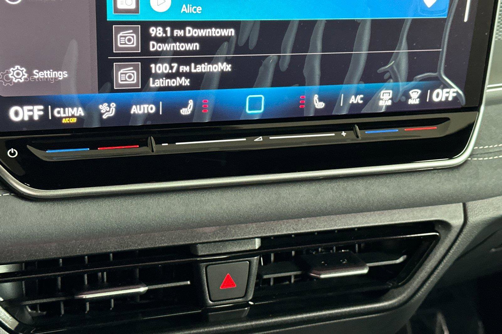 New 2026 Volkswagen Tiguan SE R-Line image 19