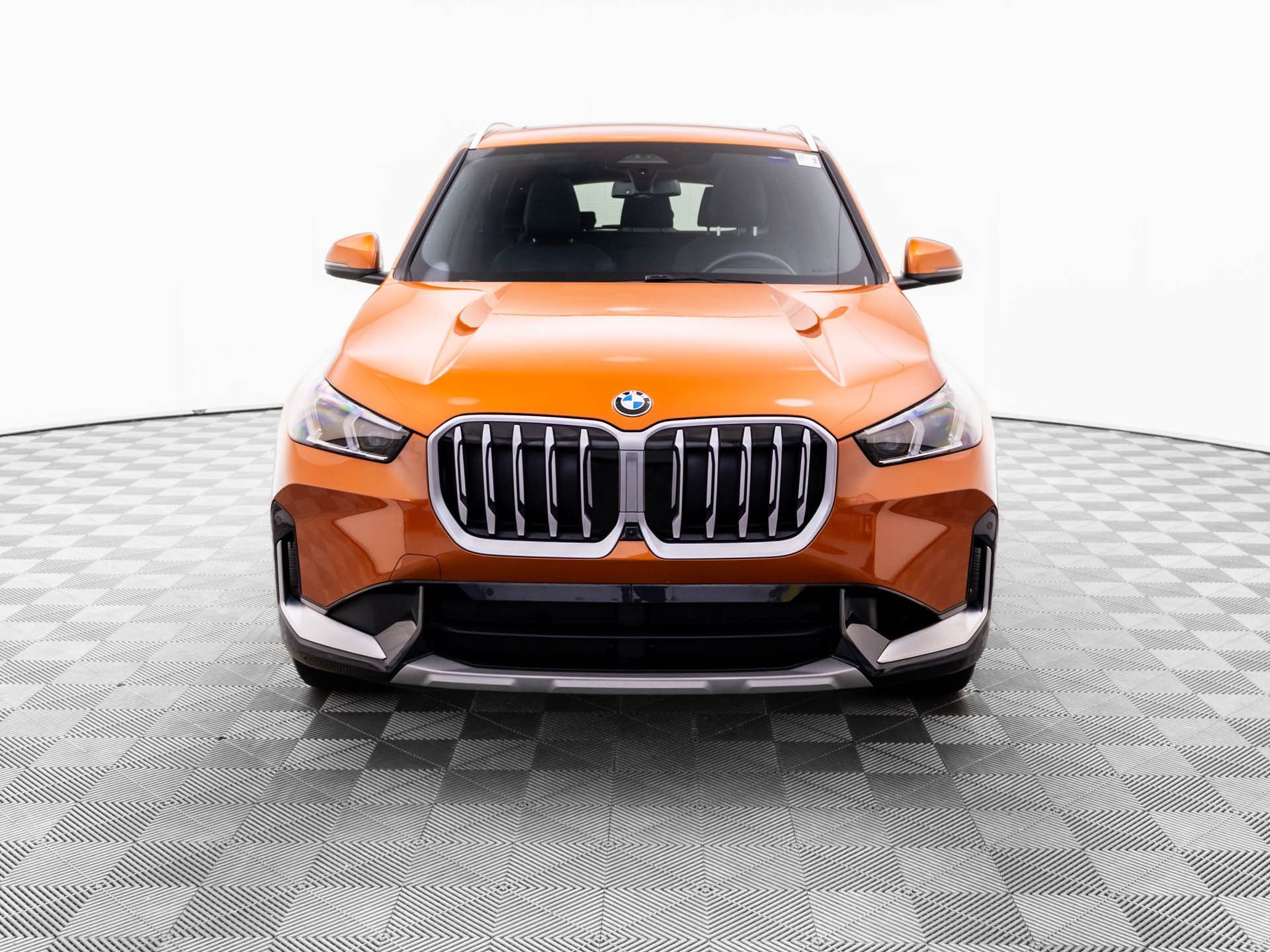 Certified 2025 BMW X1 xDrive28i AWD/4WD image 9