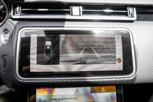 Used 2022 Land Rover Range Rover Velar S AWD/4WD image 36