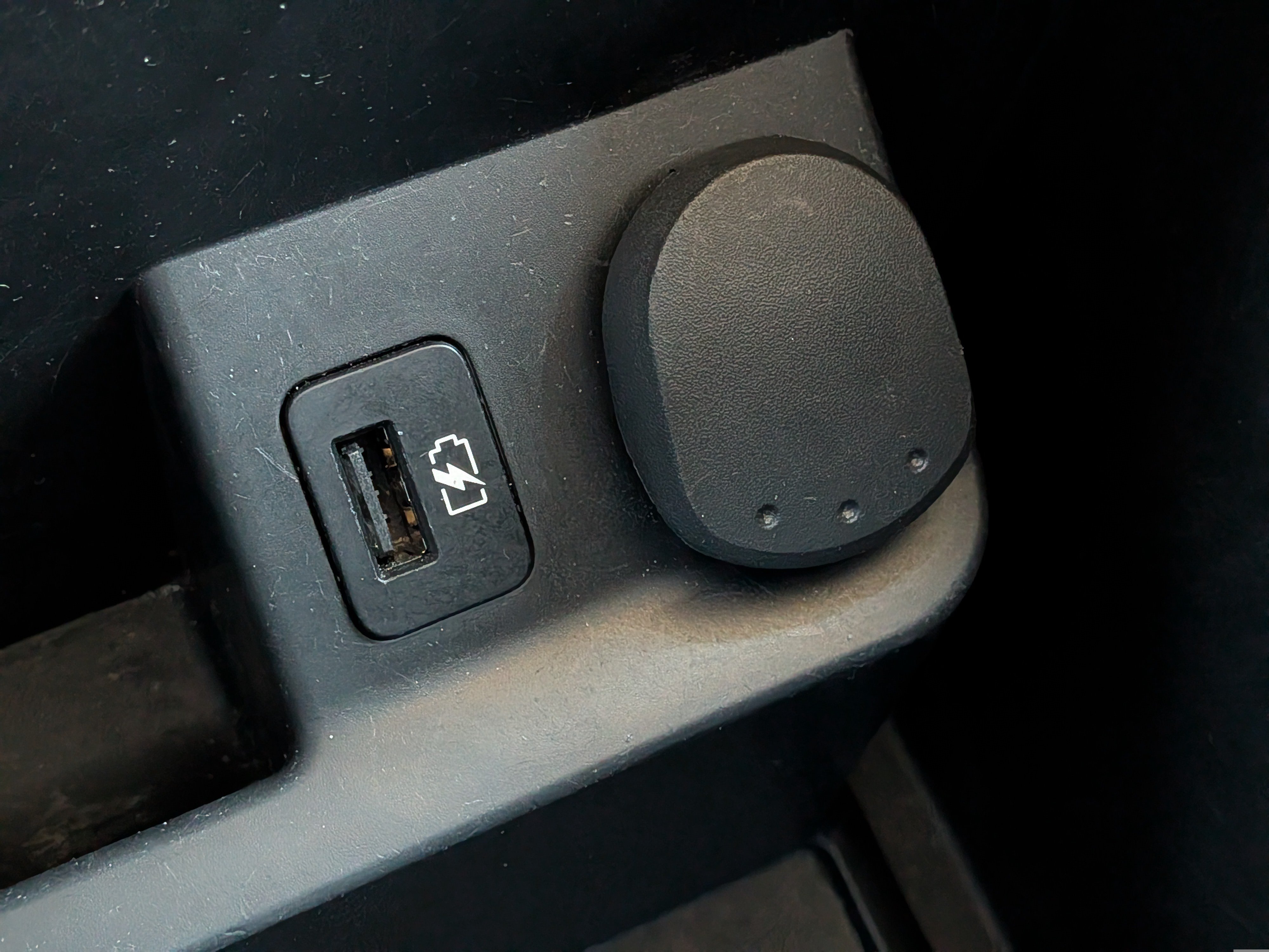 Used 2019 Nissan Rogue SV FWD image 31
