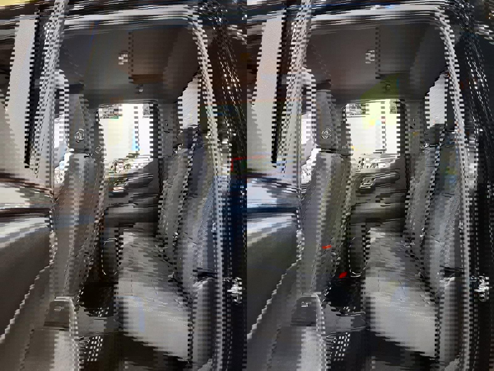 Used 2022 Chevrolet Silverado 1500 LT AWD/4WD image 21