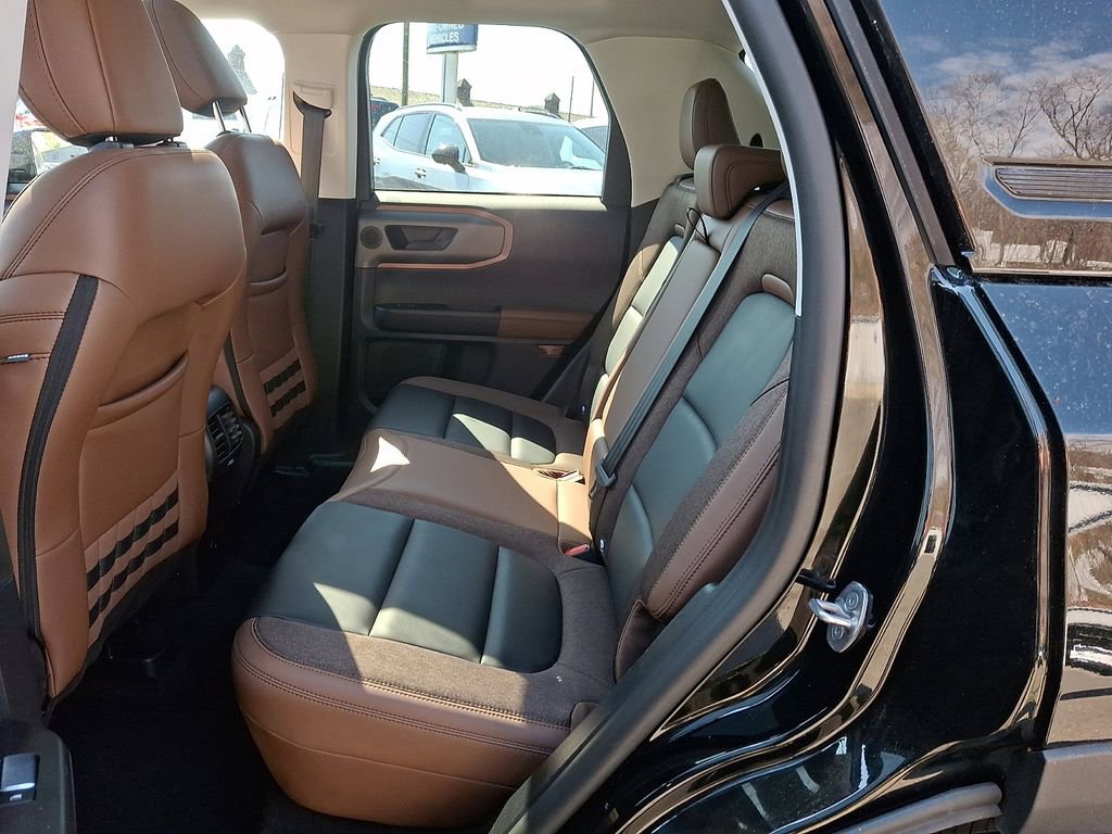 Certified 2025 Ford Bronco Sport Outer Banks w/ Outer Banks Tech Package+ AWD/4WD image 10