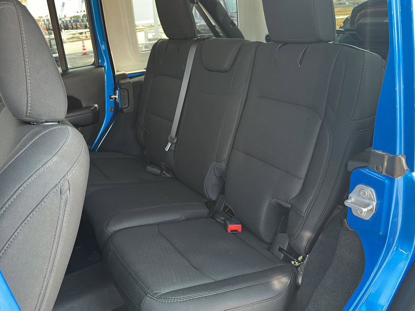 Used 2022 Jeep Wrangler Unlimited Sport AWD/4WD image 13