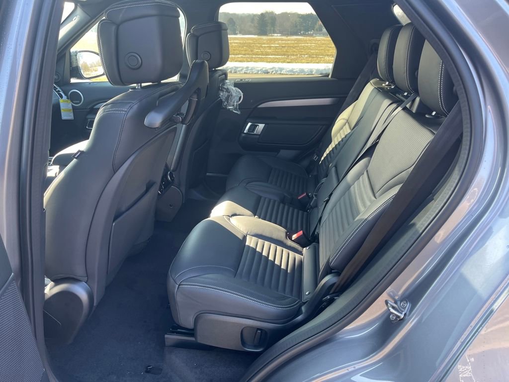 New 2026 Land Rover Discovery Limited Edition AWD/4WD image 20